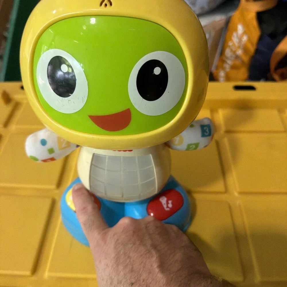 Fisher Price Bright Beats Dance & Move Beatbox Dancing Robot 2015 Lights Sound